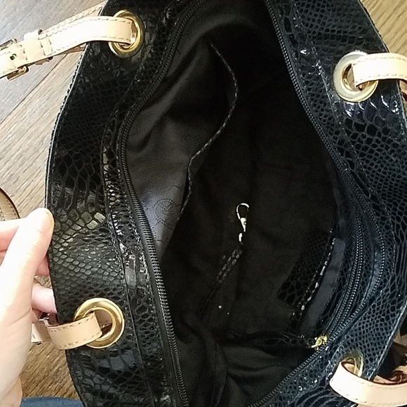 MICHAEL KORS black tote - Picture 4 of 8